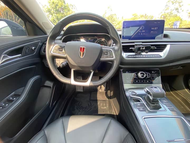 Фото 9 - Hongqi H5