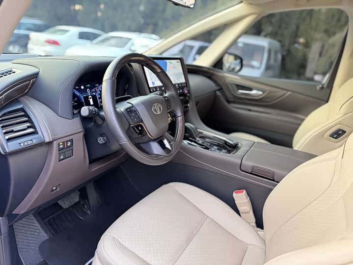 Фото 6 - Toyota Alphard