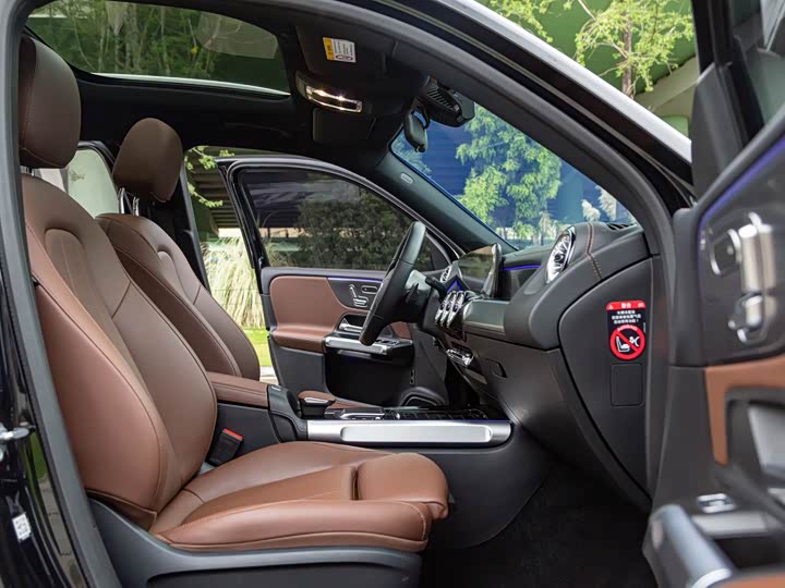 Фото 4 - Mercedes-Benz GLB-Class