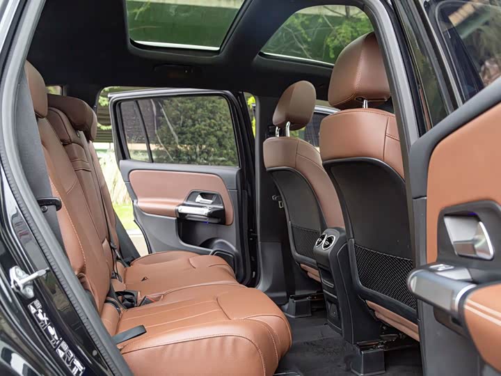 Фото 6 - Mercedes-Benz GLB-Class