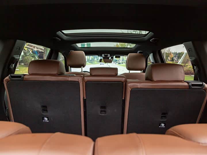 Фото 8 - Mercedes-Benz GLB-Class