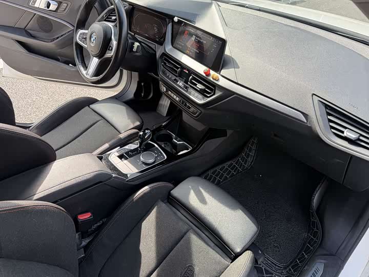 Фото 9 - BMW 2 Series