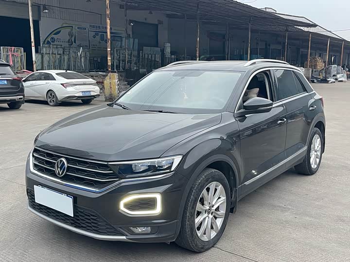 Фото 1 - Volkswagen T-Roc