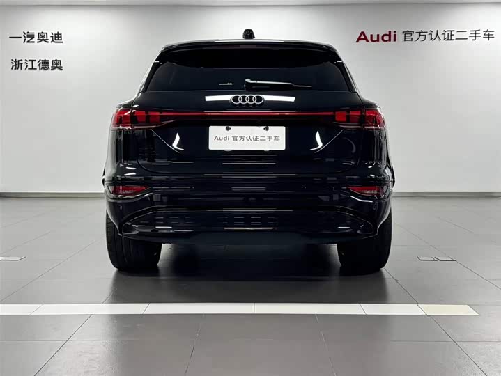 Фото 5 - Audi Q6L e-tron