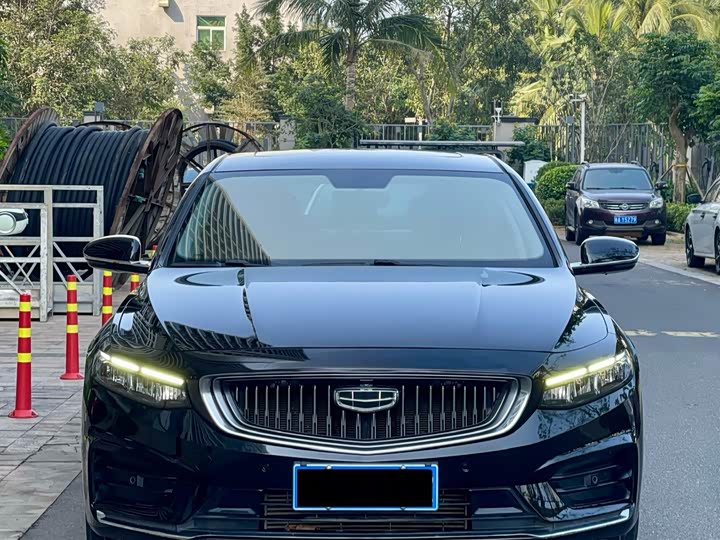 Фото 2 - Geely Preface