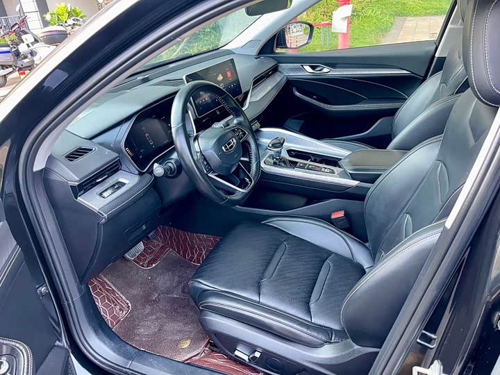 Фото 4 - Geely Preface