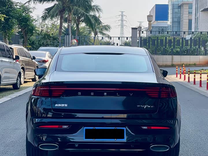 Фото 8 - Geely Preface