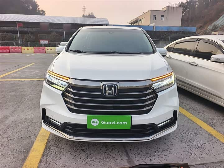 Фото 3 - Honda Odyssey