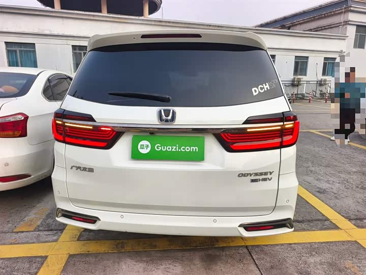 Фото 6 - Honda Odyssey