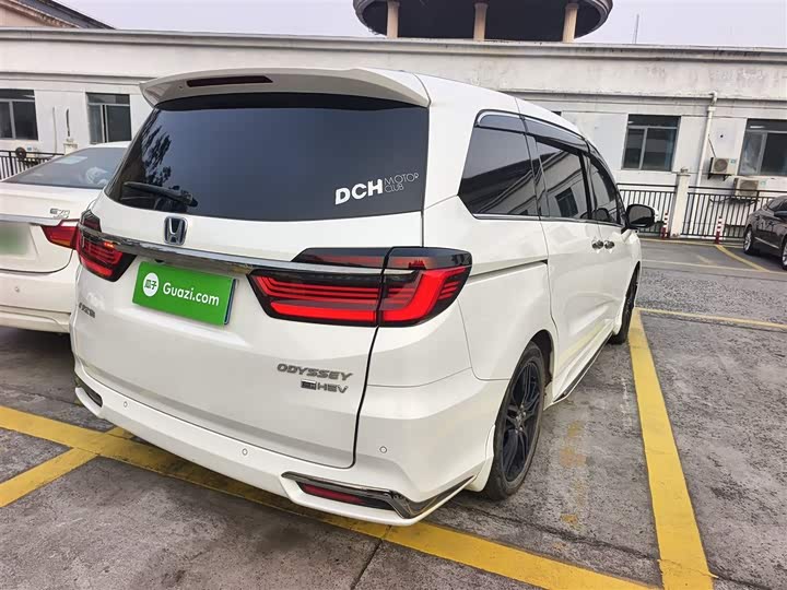 Фото 7 - Honda Odyssey