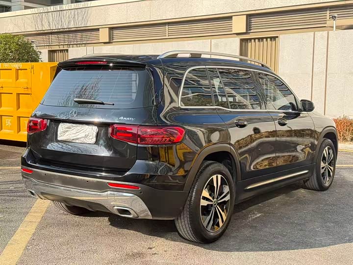 Фото 9 - Mercedes-Benz GLB-Class