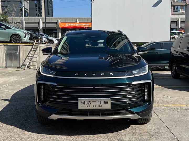 Фото 2 - Exeed TXL