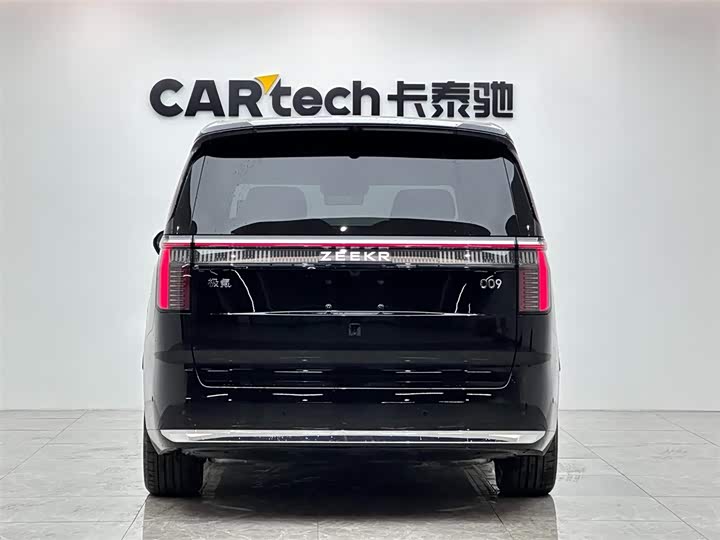 Фото 4 - Zeekr 009