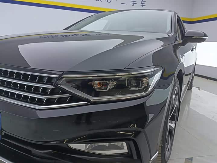 Фото 5 - Volkswagen Magotan