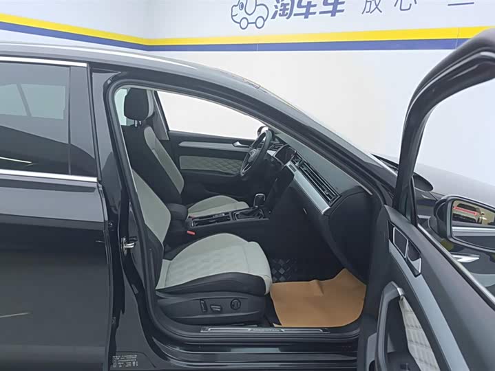 Фото 8 - Volkswagen Magotan