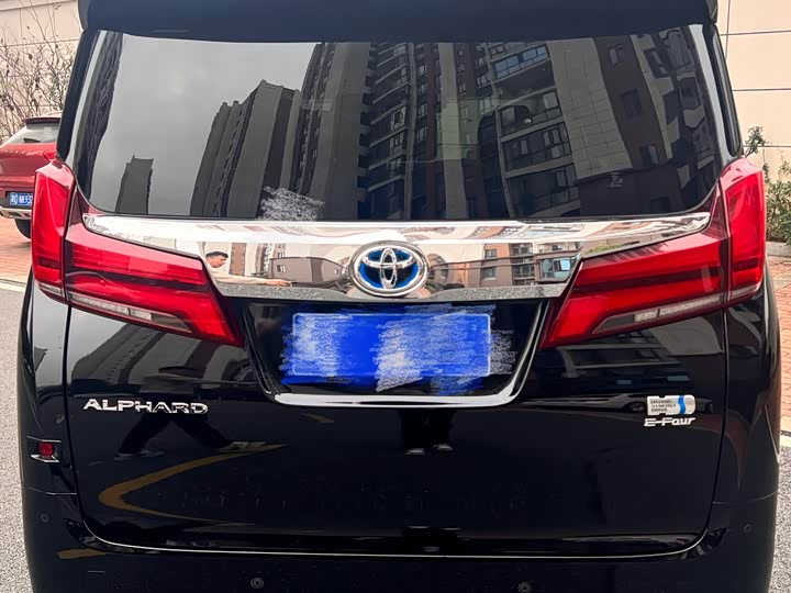 Фото 3 - Toyota Alphard