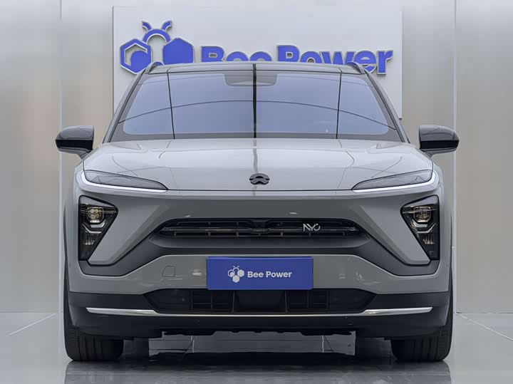 Фото 2 - Nio ES6