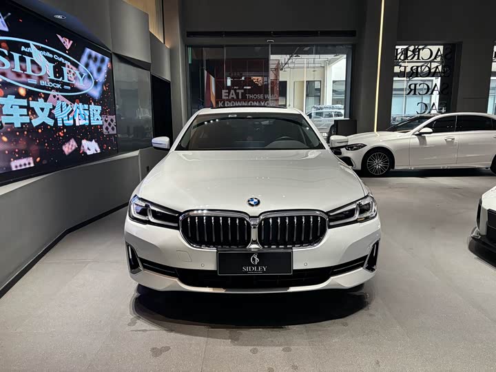 Фото 2 - BMW 5 Series