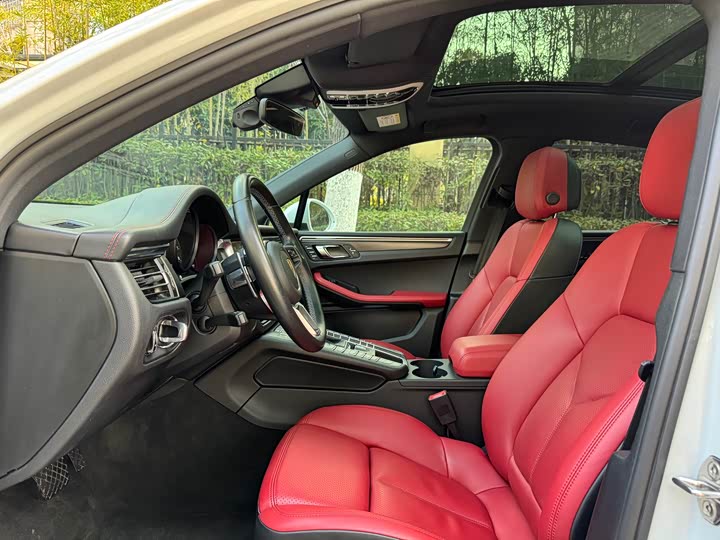 Фото 7 - Porsche Macan