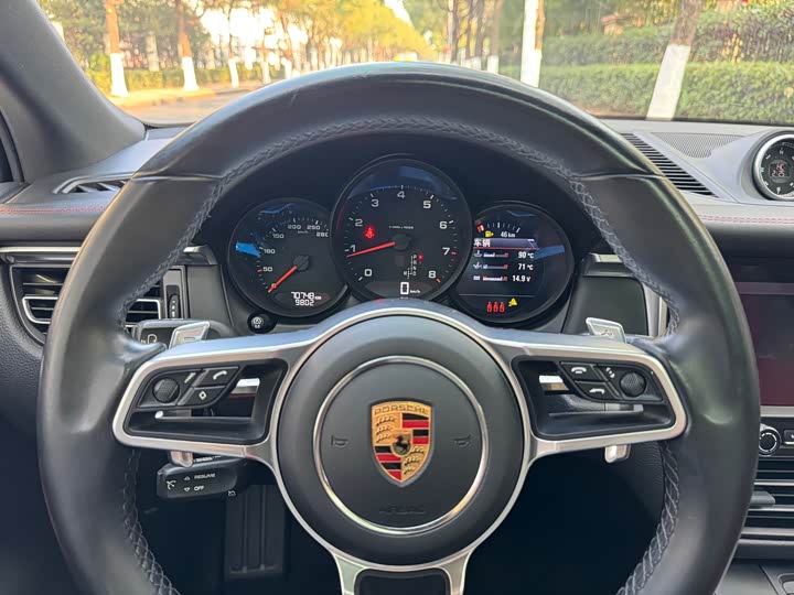 Фото 9 - Porsche Macan