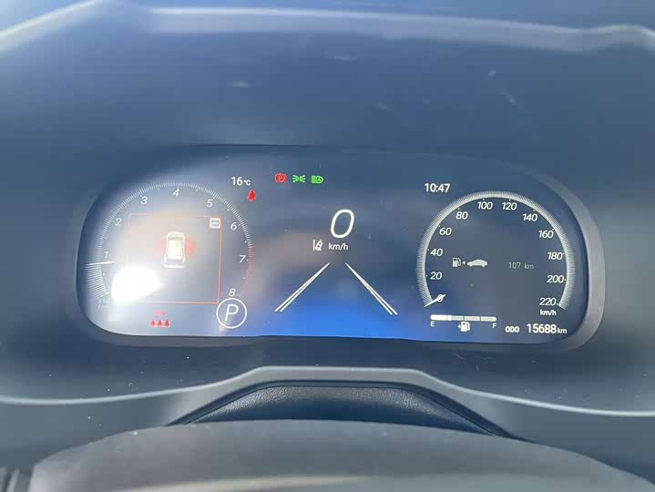 Фото 8 - Toyota RAV4