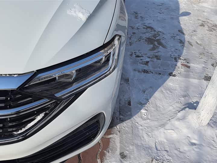 Фото 4 - Volkswagen Sagitar L