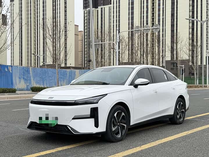 Фото 1 - Geely Galaxy L6