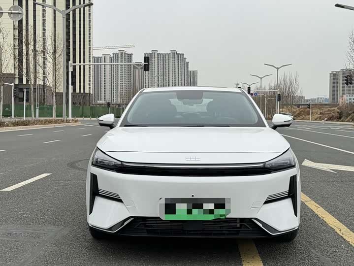 Фото 2 - Geely Galaxy L6