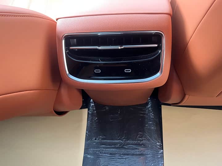 Фото 8 - Dongfeng Yipai eπ 007