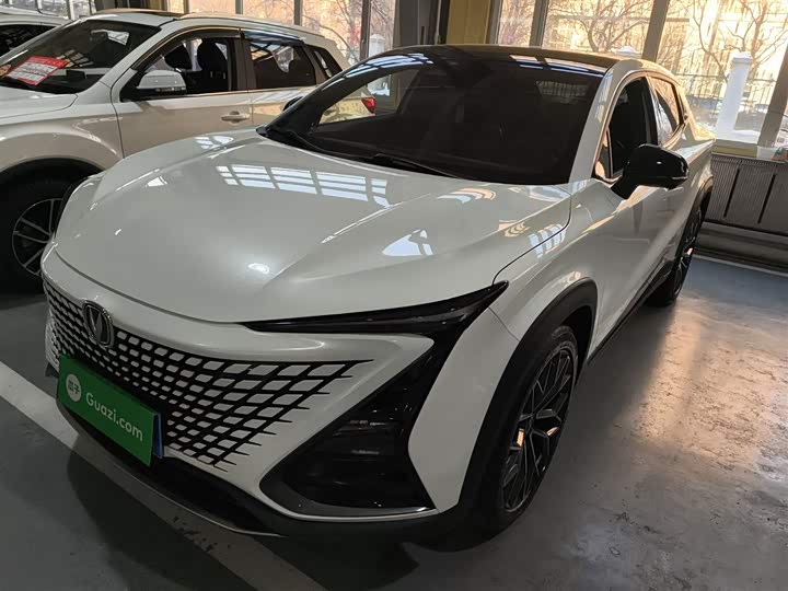 Фото 2 - Changan UNI-T