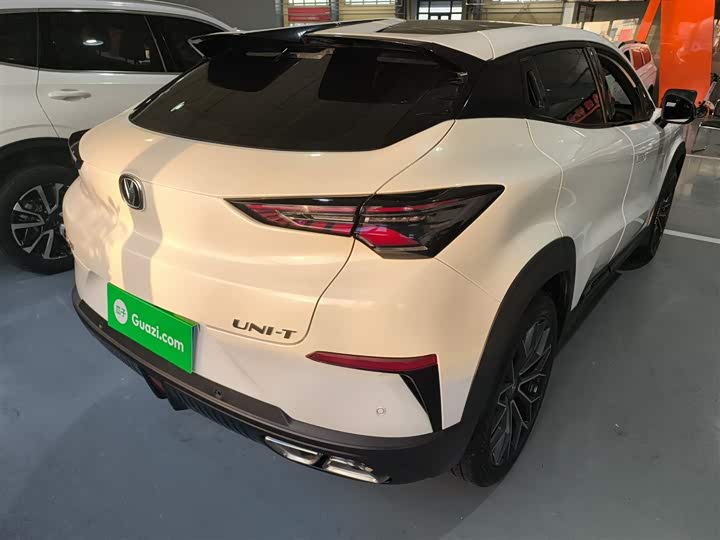 Фото 7 - Changan UNI-T