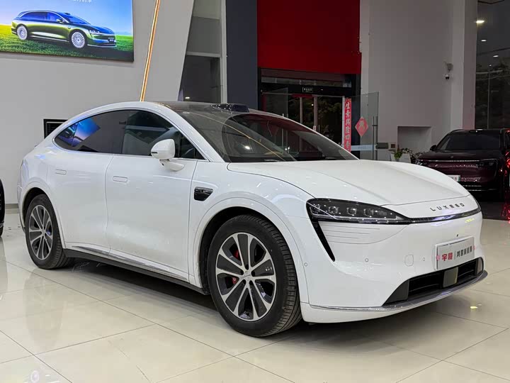 Фото 3 - Luxeed R7