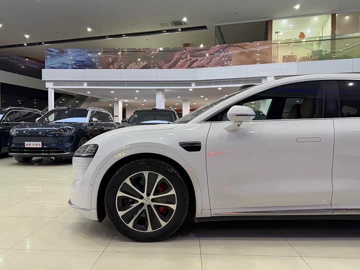 Фото 4 - Luxeed R7