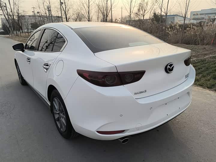 Фото 5 - Mazda 3 (Axela)