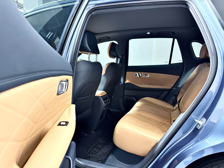 Фото 5 - Geely Galaxy Starship 7