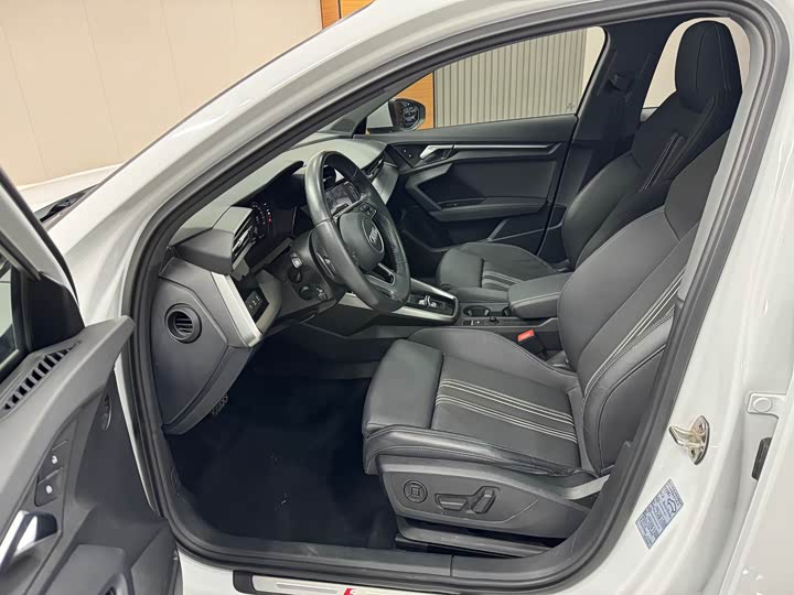 Фото 8 - Audi A3