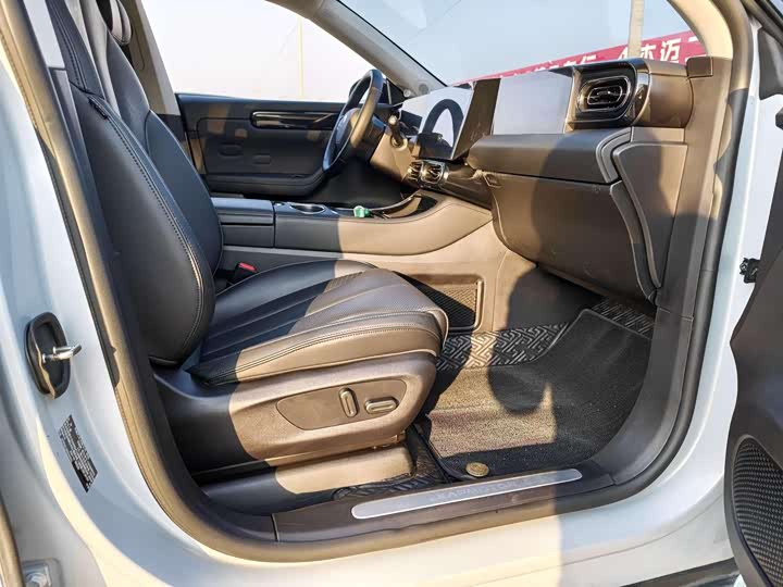 Фото 5 - Leapmotor C11