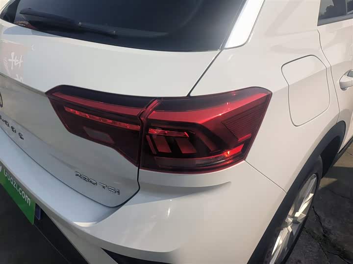 Фото 8 - Volkswagen T-Roc