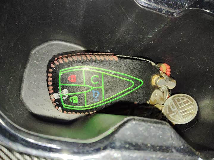 Фото 9 - Changan Oshan X5