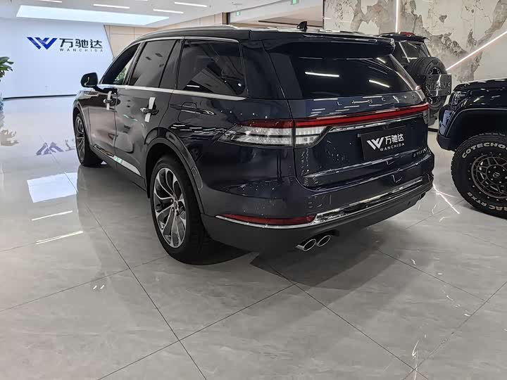 Фото 4 - Lincoln Aviator