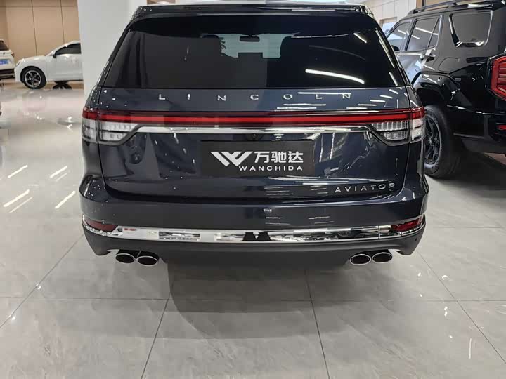 Фото 5 - Lincoln Aviator