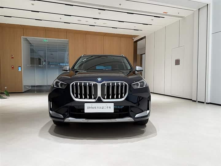 Фото 2 - BMW X1