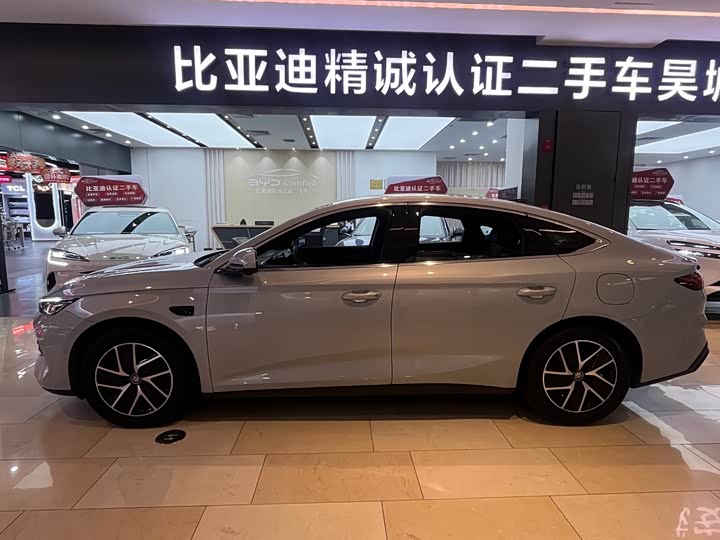 Фото 2 - BYD Qin L
