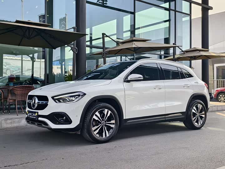 Фото 1 - Mercedes-Benz GLA-Class