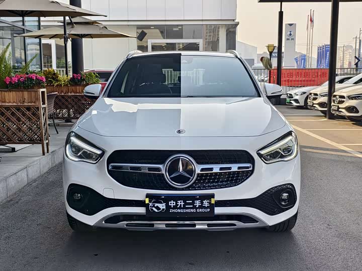Фото 2 - Mercedes-Benz GLA-Class