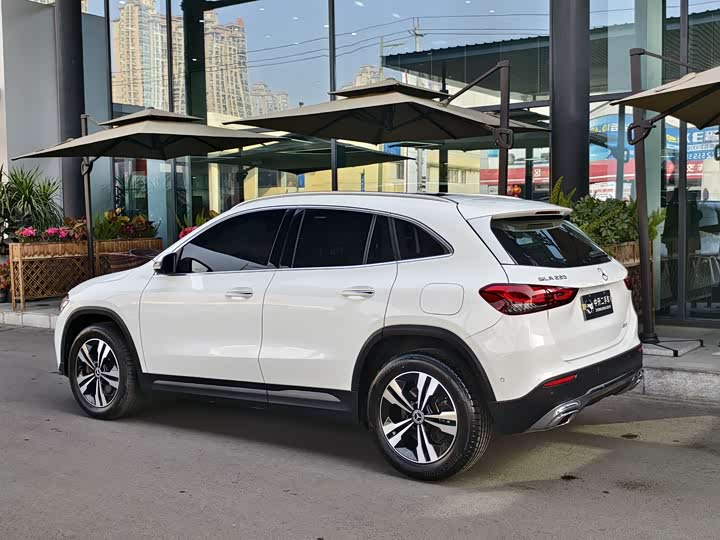 Фото 5 - Mercedes-Benz GLA-Class