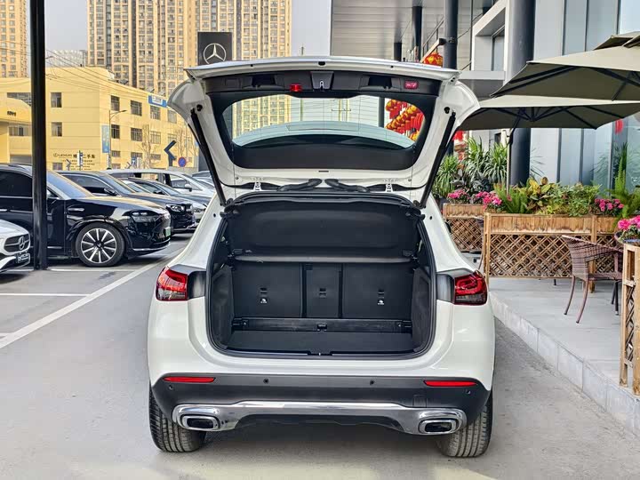 Фото 7 - Mercedes-Benz GLA-Class