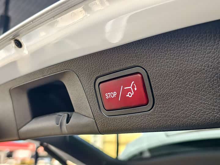 Фото 9 - Mercedes-Benz GLA-Class