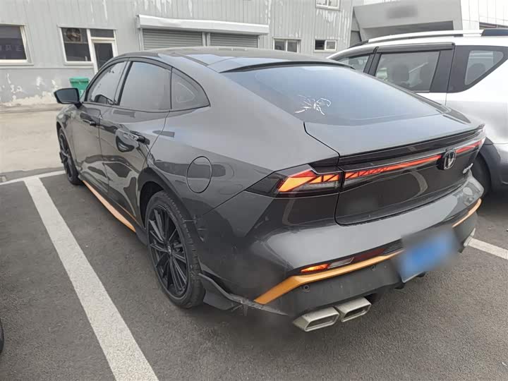 Фото 5 - Changan UNI-V