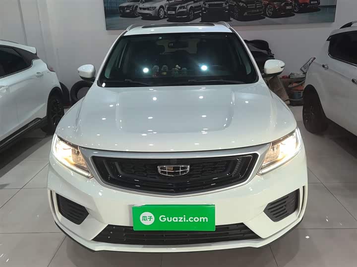 Фото 3 - Geely Vision X6